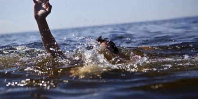مصرع شاب 20 عاما من الخليل غرقا في بحر 