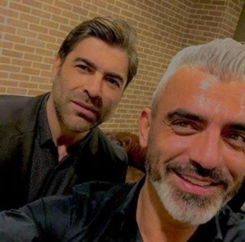 صورة| الفنان وائل كفوري يظهر بـ'لوك' جديد وصبغ شعره باللون الأشقر!!