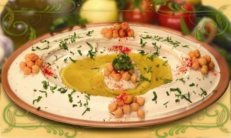 4 أسباب ستدفعكم إلى تناول الحمص بالطحينة يومياً