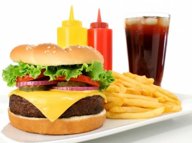 5 أسباب خفية تزيد من وزنك
