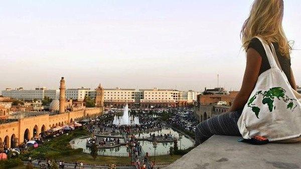 صور- أمريكية تحقق حلمها بزيارة 196 دولة في أقل من عامين