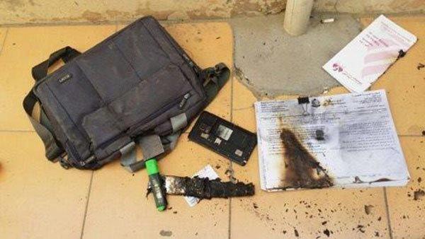 صور- انفجار هاتف سامسونج جلاكسي في حقيبة مقيم مصري
