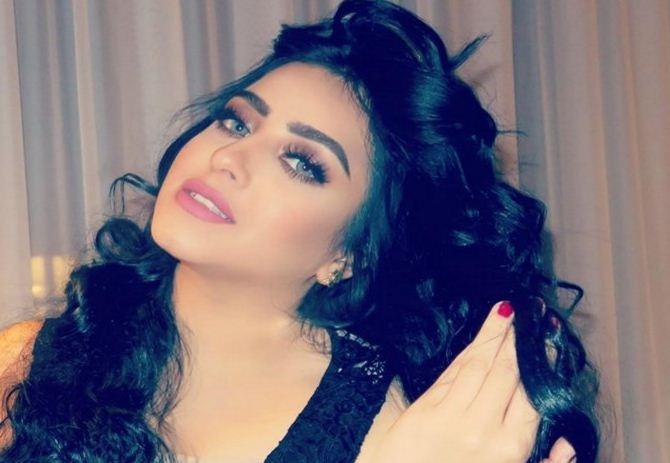 شاهد- لأول مرة صورة والدة الفنانة البحرينية المهرة