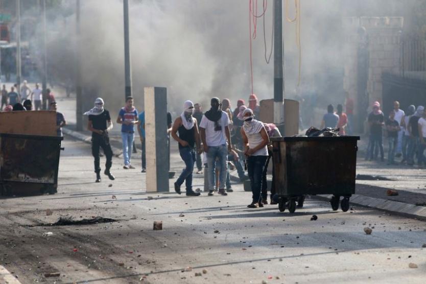 إصابات بقمع الاحتلال لمسيرة ببيت أمر