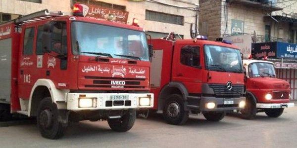 إخماد حريق بمنجرة وسط الخليل