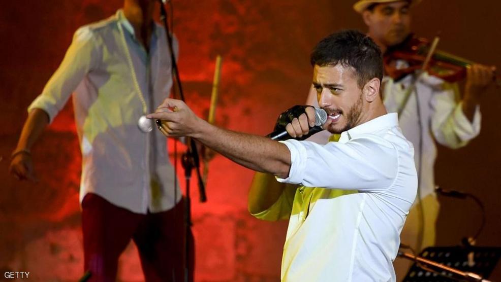 من وراء استهداف الفنانين المغاربة والجزائريين؟