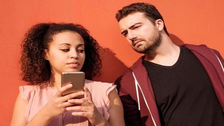 6 طرق تخبرك بأنك تعرّضت للخيانة