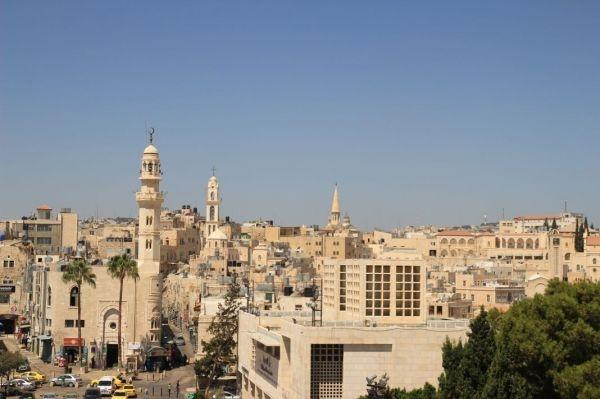 الاحتلال يسلم 6 شبان من بيت لحم بلاغات لمراجعة مخابراته