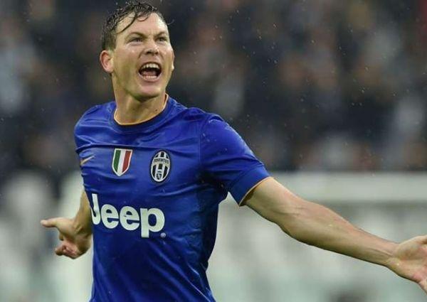 ضحية ألفيش مُرشح لتعويض رحيله عن برشلونة