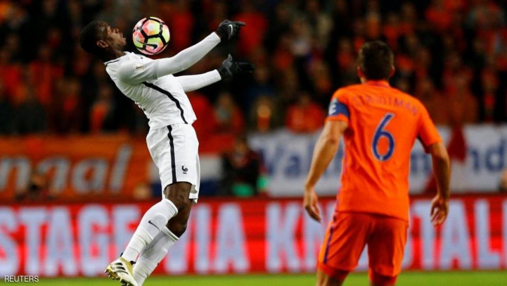 أنباء عن إقالة مدرب المنتخب الجزائري