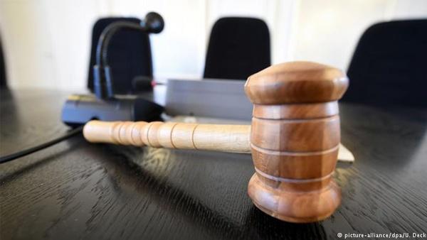 الحكم على شخص بسبب نشره عبارات مسيئة للاجئين في فيسبوك