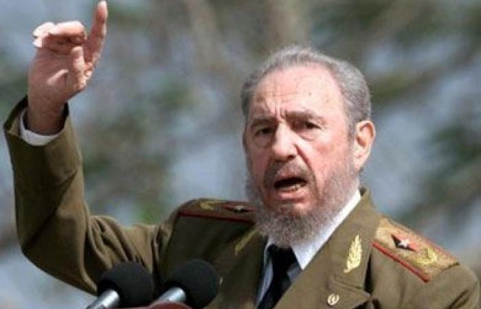 تنكيس الأعلام حدادا على رحيل كاسترو