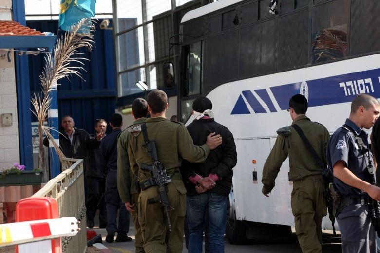 محكمة الاحتلال تحكم على الأسيرة الجريحة عبلة العدم بالسجن 3 سنوات