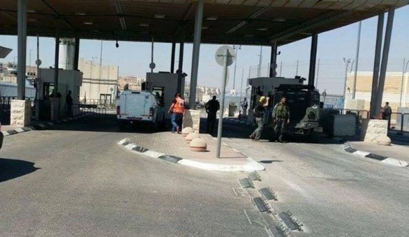 محدث | استشهاد شاب برصاص الاحتلال على حاجز قلنديا شمال القدس