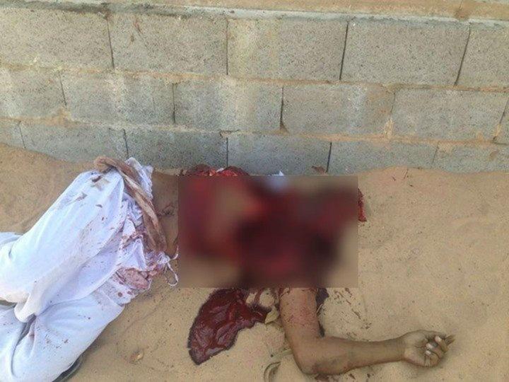 جريمة مروعة في غزة طعن والده بعدة طعنات ثم سقط من شرفة المنزل جثة هامدة !