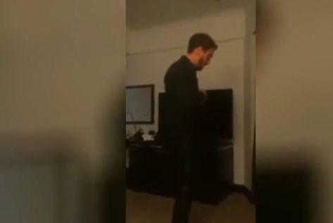 شاهد سعد المجرد يقرأ سورتي الفاتحة والضحى بصوت رائع ومرتفع اثناء الصلاة