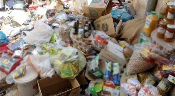 إتلاف 37 طنا من المواد الاستهلاكية الفاسدة وإحالة 5 تجار للنيابة في الخليل