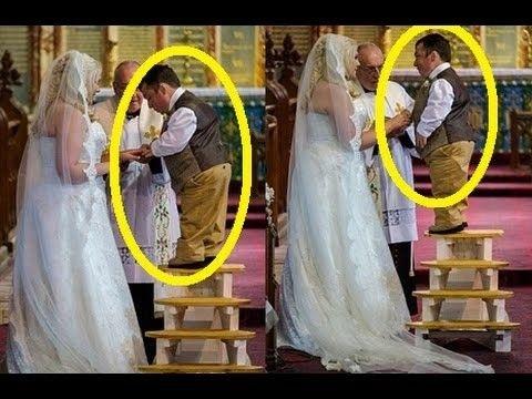 بالفيديو: عريس يستعين بسُلّم ليقف إلى جانب عروسه