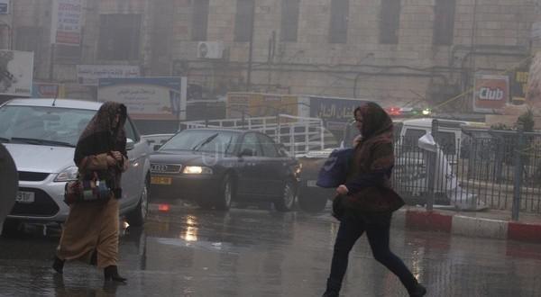 منخفض جوي عميق يؤثر على البلاد