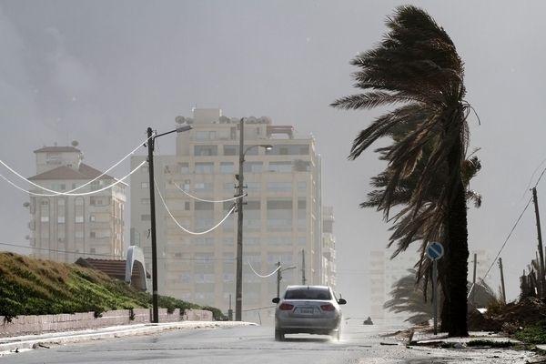 الأرصاد الجوية تحذر من خطر تشكل السيول والتزحلق وسرعة الرياح اليوم وغدا