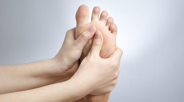 ما علامات قدم السكري؟