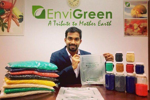 شركة هندية تبتكر أكياس بلاستيكية قابلة للأكل والتحلل 100%