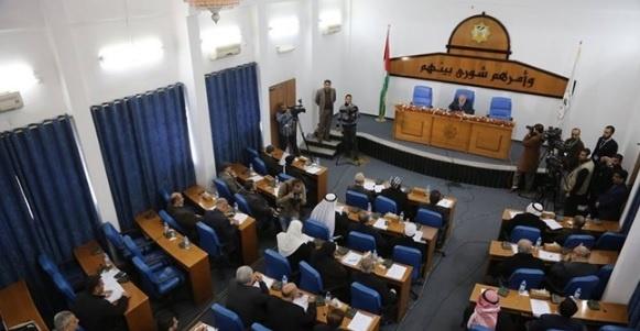 لأول مرة منذ اكثر من 10 اعوام  : التشريعي بغزة يعقد جلسة بحضور 16 نائبا من فتح