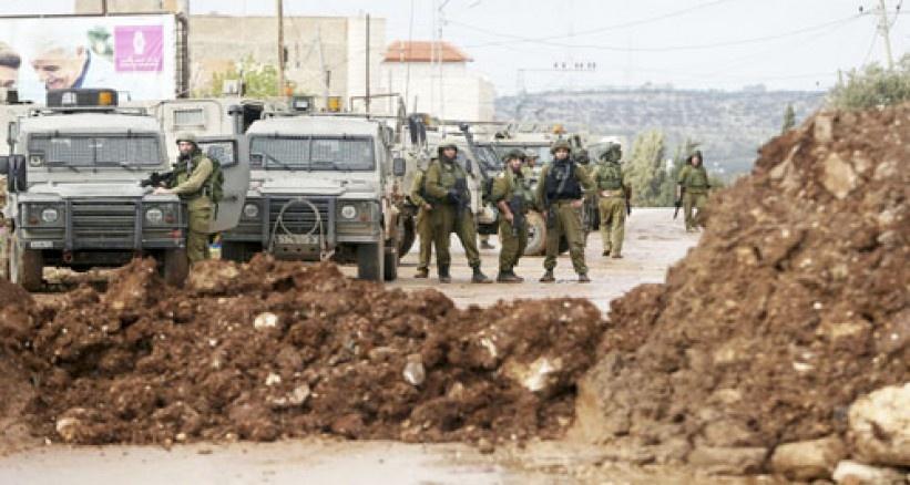 الاحتلال يغلق مدخل قرى بني زيد الغربية  في رام الله