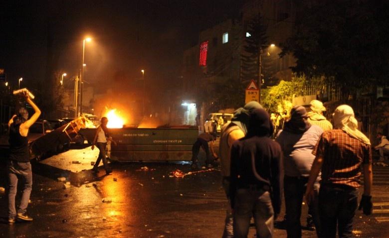 إصابة شاب بمواجهات ليلية في حزما