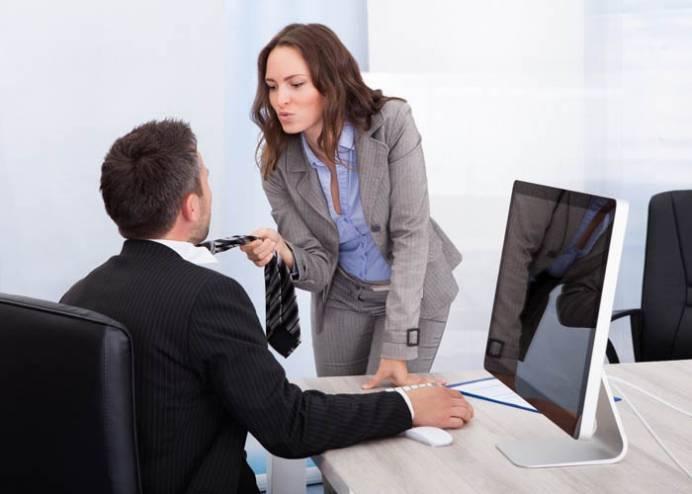 إليكم 3 علامات تدل على أنه متلاعب بك في العلاقة!