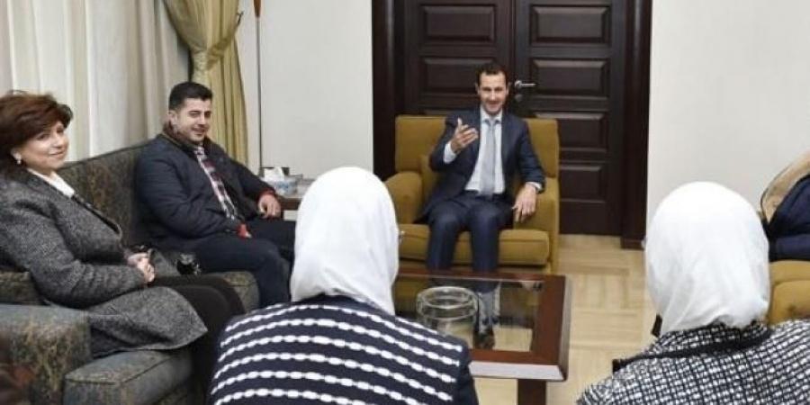 الأسد يظهر بعد شائعات