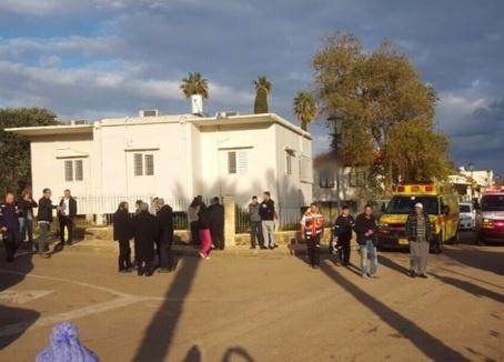 مستوطن يقتل زوجته وطفليه واحد الجيران في طبريا