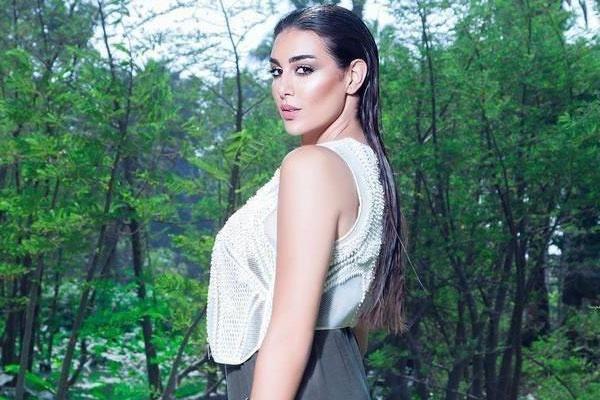 ياسمين صبري مع آسر ياسين في حملة إعلانية