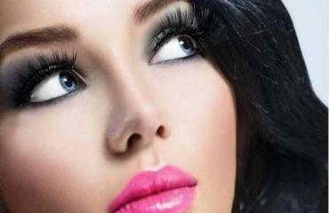 هذا ما يسببه البقاء مع امرأة جميلة لـ5 دقائق