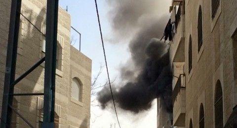 اصابة خمسة مواطنين بالاختناق في حريق منزل بالظاهرية جنوب الخليل