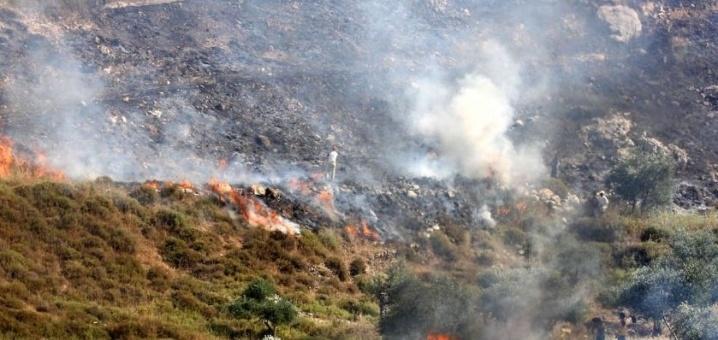 حريق يلتهم 35 مركبة في مدينة بئر السبع