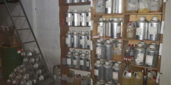 ضبط معمل لتركيب العطور غرب نابلس