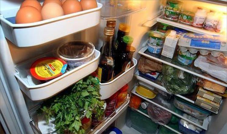 خبيرة: بعد العشاء لا بد من إغلاق المطبخ