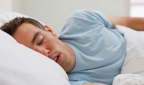 وسادتك مسؤولة عن إصابتك بالحساسية!