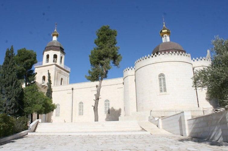الأمن بالخليل يعلن المسكوبية منطقة عسكرية مغلقة