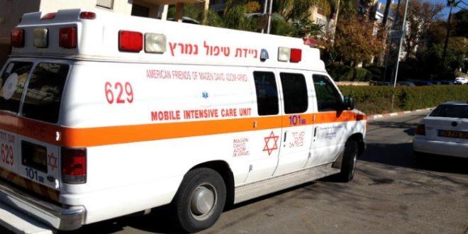 إصابة فلسطينييَن بجراح بعد طعنهما من قبل مستوطنين في بئر السبع