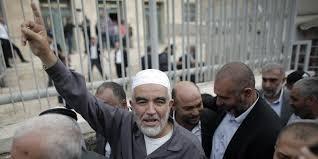 الاحتلال يجدد منع سفر الشيخ رائد صلاح