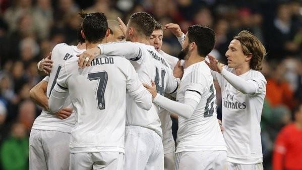 نجم ريال مدريد يغلق الباب أمام برشلونة