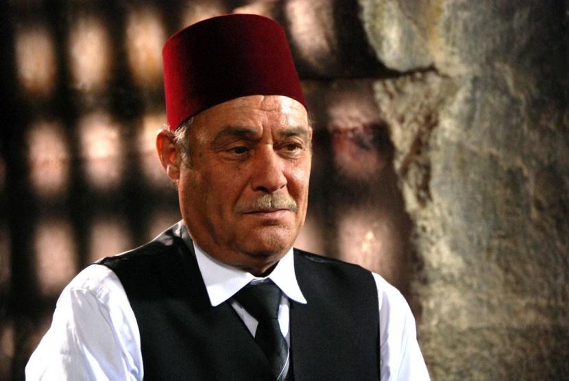 الموت يفجع فاروق الفيشاوي في أقرب الناس إليه وهذا هو موعد الجنازة