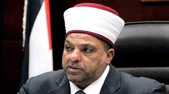 ادعيس يستنكر منع الإحتلال رفع الاذان في المسجدالابراهيمي 47 وقتاً الشهر الماضي