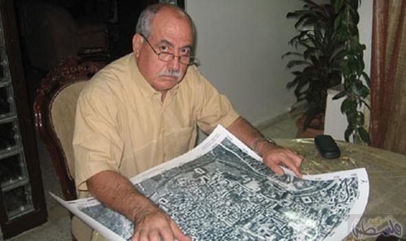 شرطة الاحتلال تعتقل خليل التفكجي وتغلق مكتبه في القدس