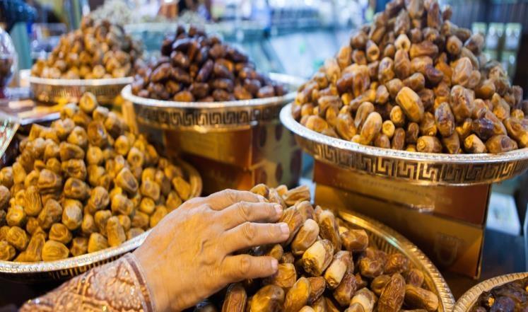 التمر.. ملك الحلويات