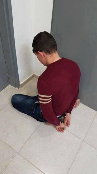 الاحتلال يعتقل فتى بقرب الحرم الإبراهيمي في الخليل بزعم تنفيذ عملية طعن