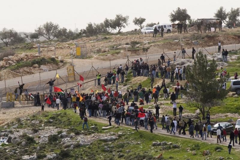 بلعين تواصل مسيراتها الاسبوعية