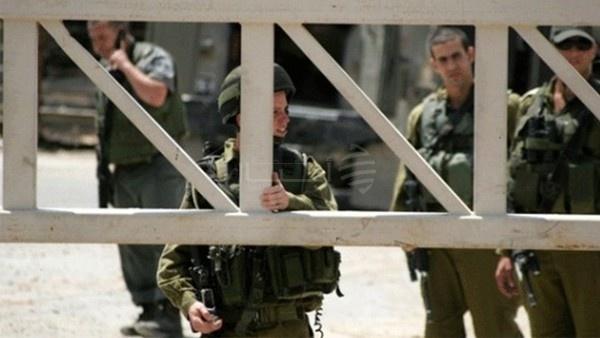 جنين- قوات الاحتلال تنصب حاجزا عسكريا قرب مثلث الشهداء